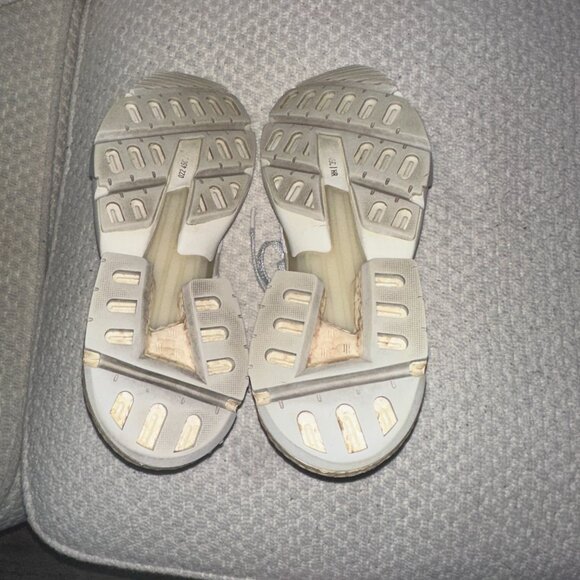 Adidas White and Cream Mesh Ultraboost - Slip On / Lace Up - Size 11 (US) - Picture 6 of 7